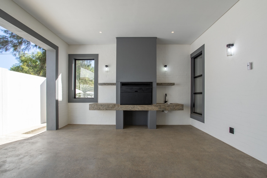 3 Bedroom Property for Sale in Riebeek Kasteel Western Cape